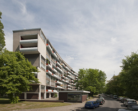 Walter Gropius and TAC ‐ The Architects Collaborative, Interbau Apartment Block at Hansa District, 1956‐1957  / (c) Bauhaus‐Archiv Berlin / Foto: Christoph Petras